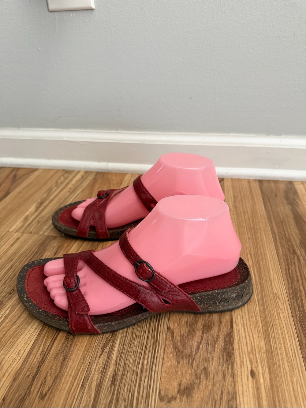 Teva Ventura Cork Modoc Rialto Women Leather Sandals Red Sz 8.5